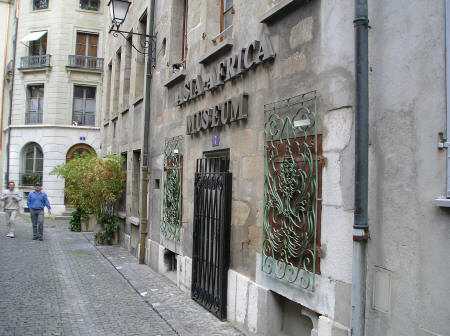 Barbier-Muller Museum, Geneva Switzerland